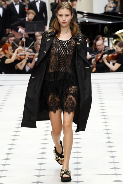 Look 1